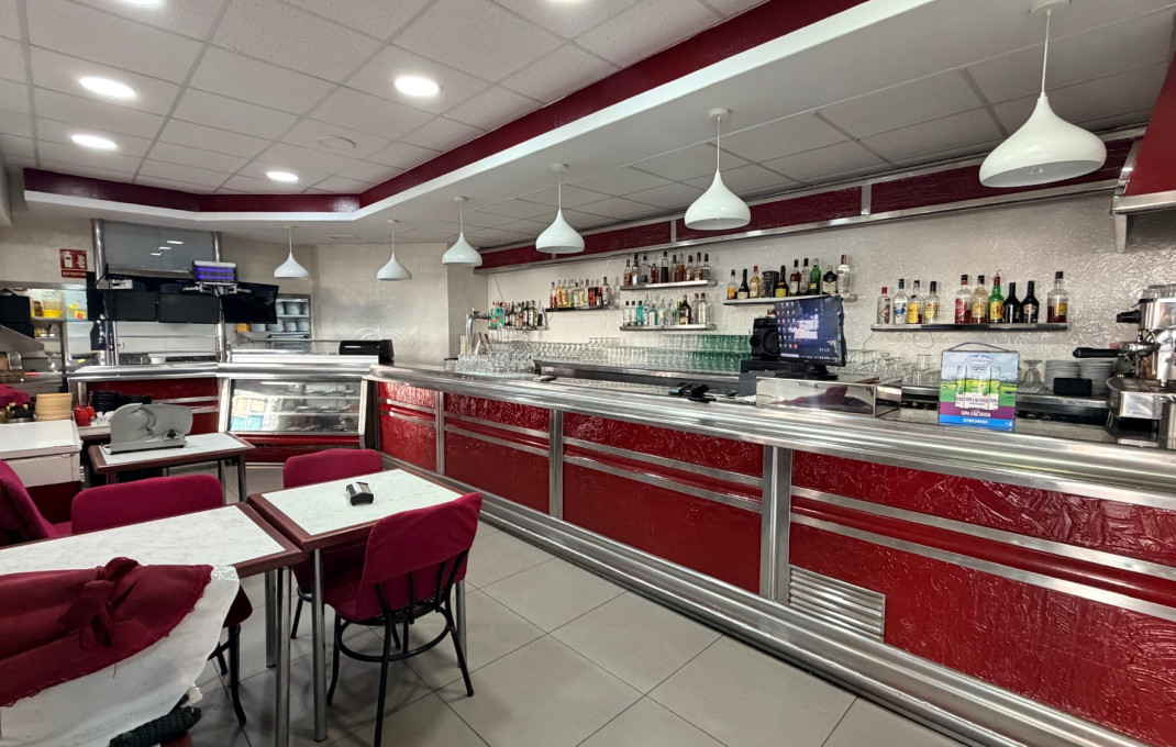 Sale - Bar Restaurante -
Barcelona - Sant Adriá Del Besos