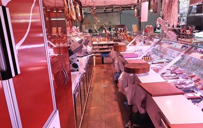 Transfer - Parada de mercado -
Barcelona - Sant Adriá Del Besos