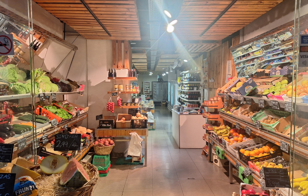 Transfert - magasin d'alimentation -
Barcelona - Sarria-Sant Gervasi
