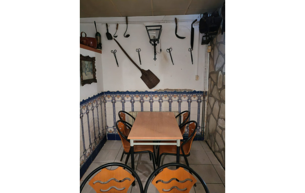Venta - Bar Restaurante -
Lli&ccedil;&agrave; d'Amunt