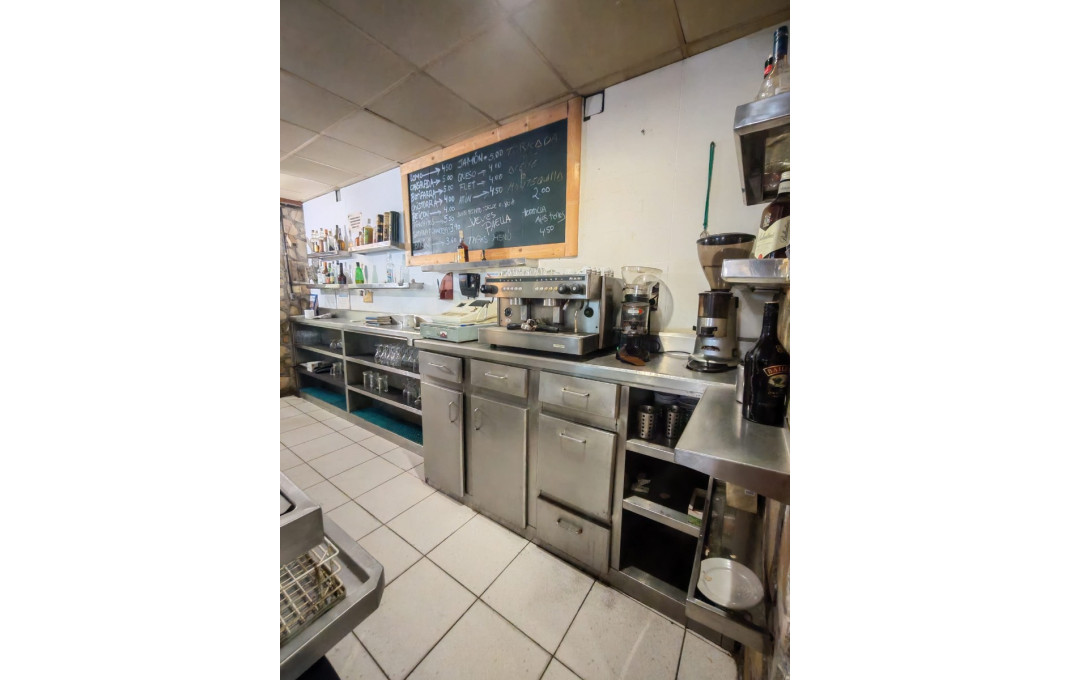 Venta - Bar Restaurante -
Lli&ccedil;&agrave; d'Amunt
