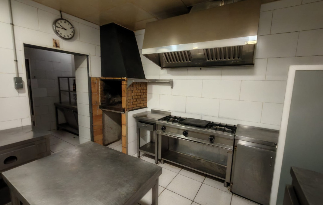 Venta - Bar Restaurante -
Lli&ccedil;&agrave; d'Amunt