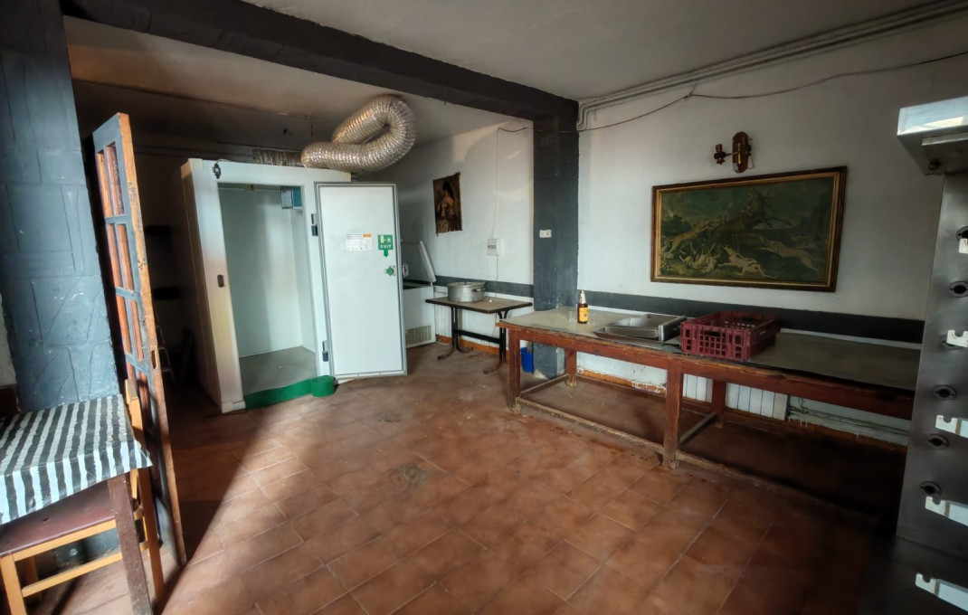 Venta - Bar Restaurante -
Lli&ccedil;&agrave; d'Amunt