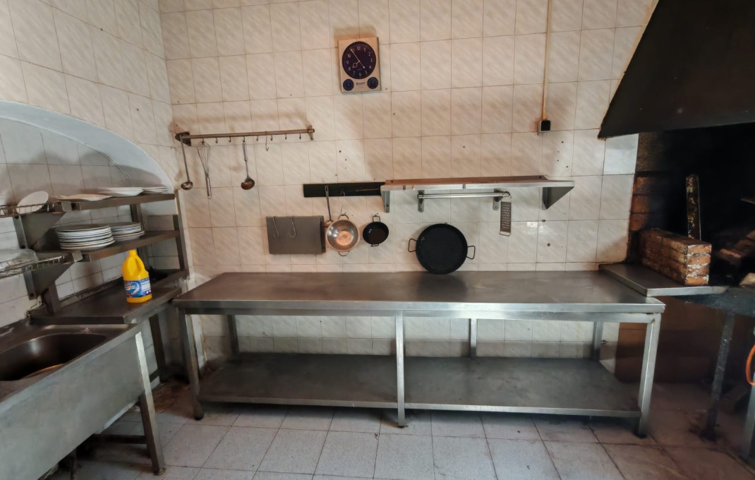 Venta - Bar Restaurante -
Lli&ccedil;&agrave; d'Amunt