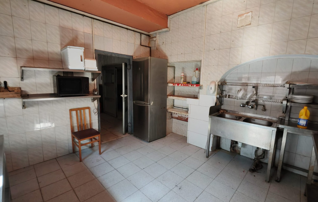 Venta - Bar Restaurante -
Lli&ccedil;&agrave; d'Amunt