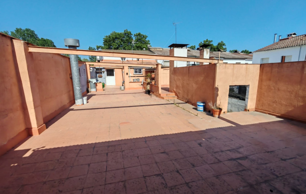 Venta - Bar Restaurante -
Lli&ccedil;&agrave; d'Amunt
