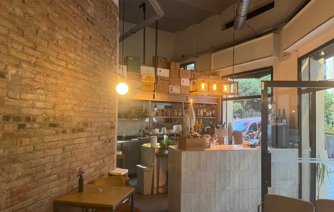 Traspaso - Bar- C1 -
Barcelona - La Nova Esquerra De L´ Eixample