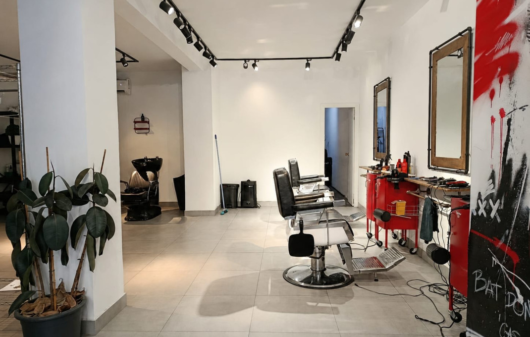 Traspaso - Peluquerias y Estetica -
Barcelona - Les corts
