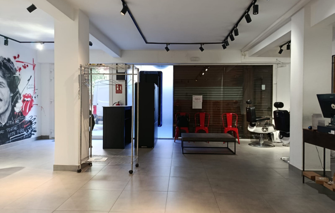 Traspaso - Peluquerias y Estetica -
Barcelona - Les corts