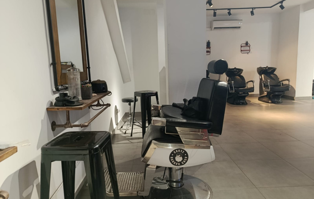 Traspaso - Peluquerias y Estetica -
Barcelona - Les corts