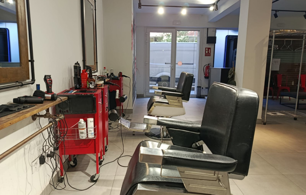 Traspaso - Peluquerias y Estetica -
Barcelona - Les corts