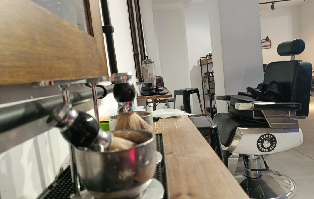 Traspaso - Peluquerias y Estetica -
Barcelona - Les corts