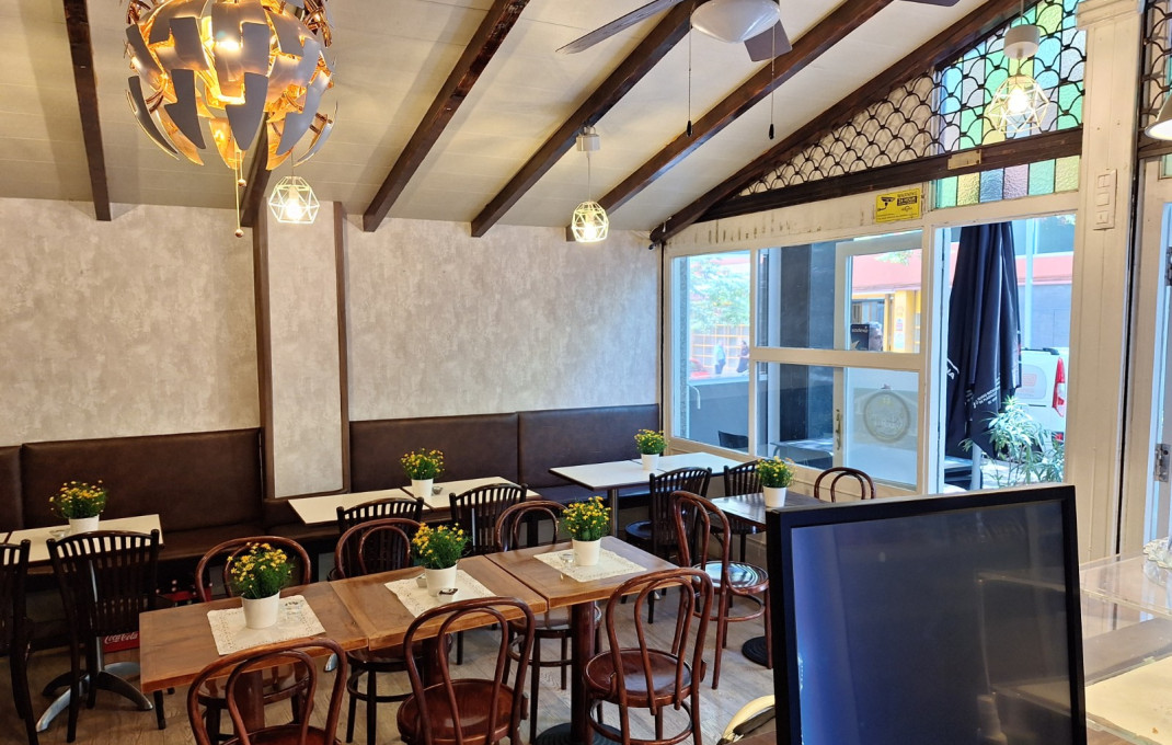 Traspaso - Bar Restaurante -
Barcelona - Les corts