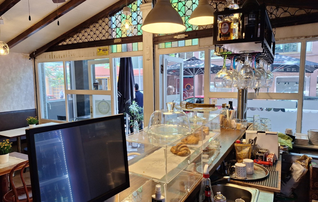Traspaso - Bar Restaurante -
Barcelona - Les corts