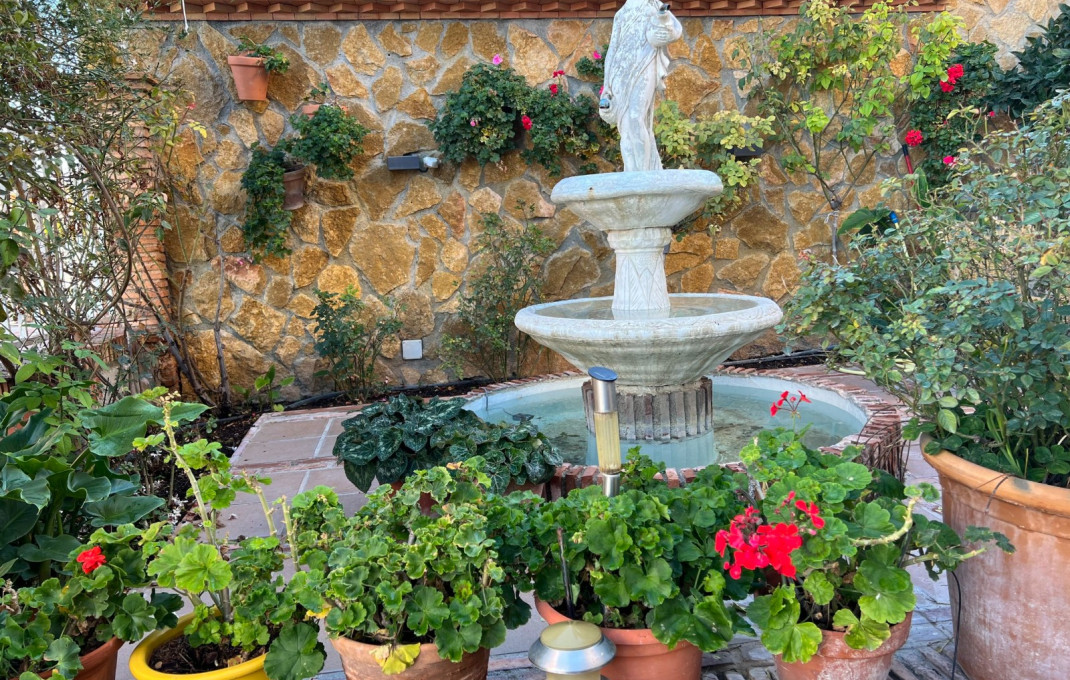 Venta - Casa Rural -
Granada
