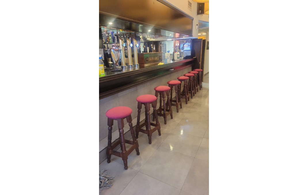 Traspaso - Bar Copas Musical -
Madrid