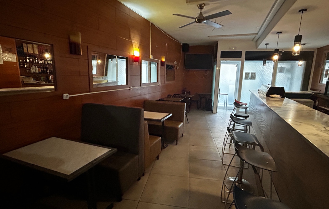 Traspaso - Bar Restaurante -
L'Hospitalet de Llobregat - Santa eulalia