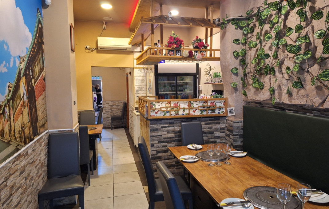 Traspaso - Restaurante -
Barcelona - Eixample Derecho
