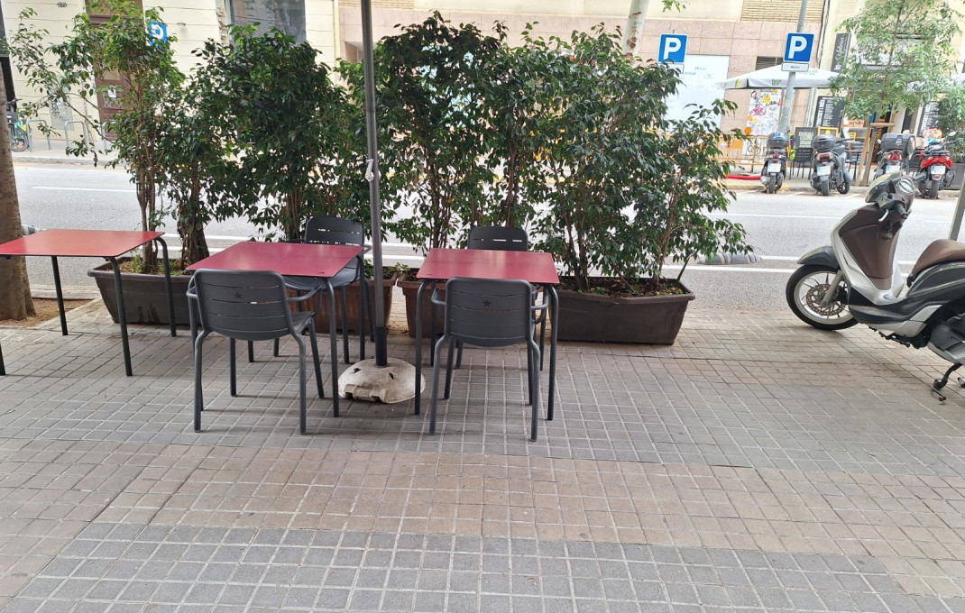 Traspaso - Restaurante -
Barcelona - Eixample Derecho