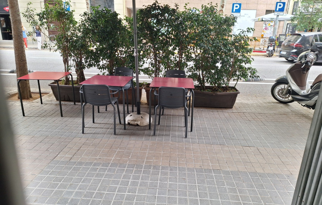 Traspaso - Restaurante -
Barcelona - Eixample Derecho