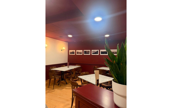 Traspaso - Bar-Cafeteria -
Vic