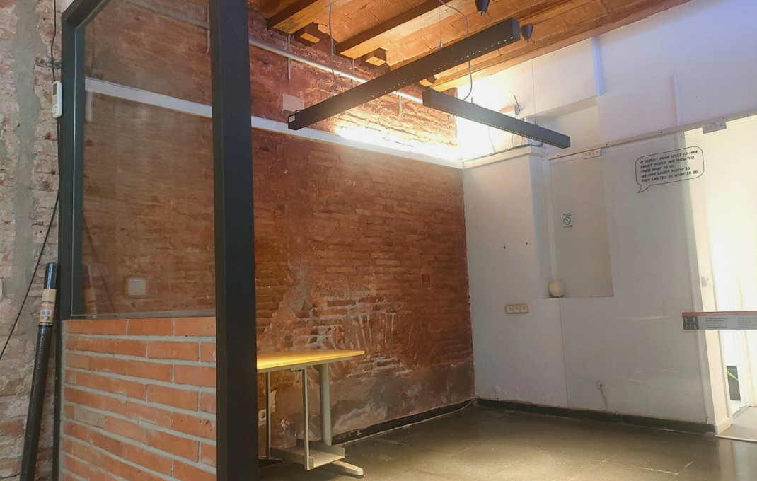 Venta - Local comercial -
Barcelona - Gràcia