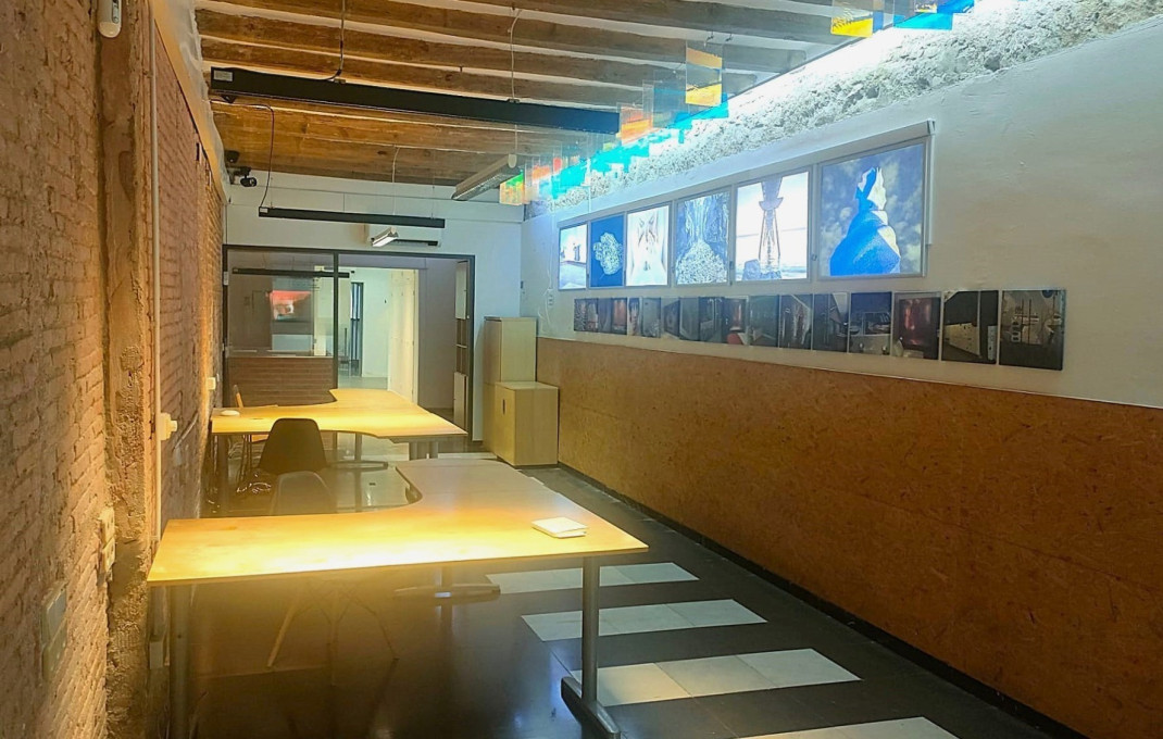 Venta - Local comercial -
Barcelona - Gràcia