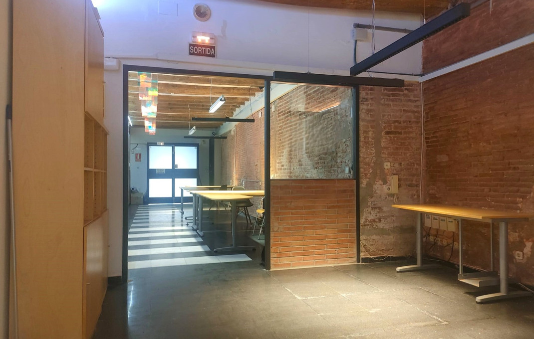 Venta - Local comercial -
Barcelona - Gràcia