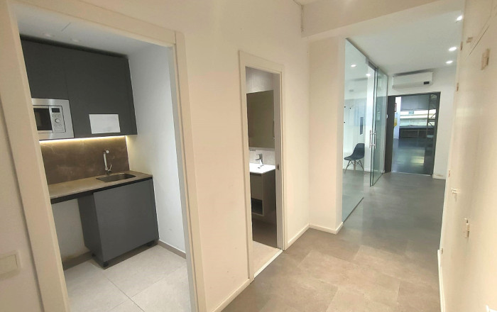 Venta - Local comercial -
Barcelona - Gràcia