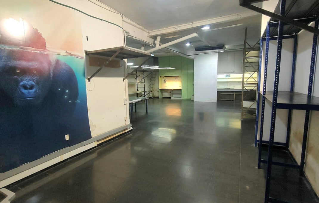 Venta - Local comercial -
Barcelona - Gràcia