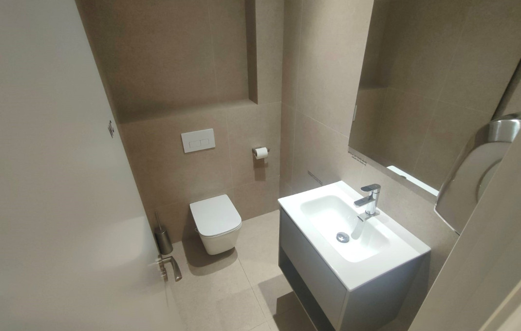 Venta - Local comercial -
Barcelona - Gràcia