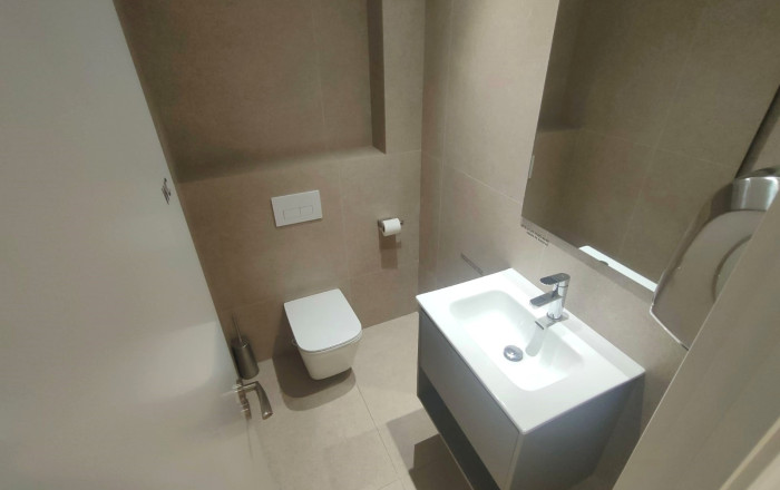 Venta - Local comercial -
Barcelona - Gràcia