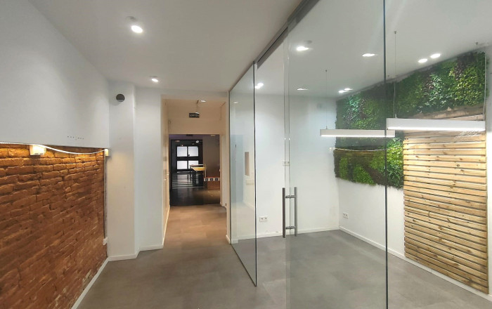 Venta - Local comercial -
Barcelona - Gràcia