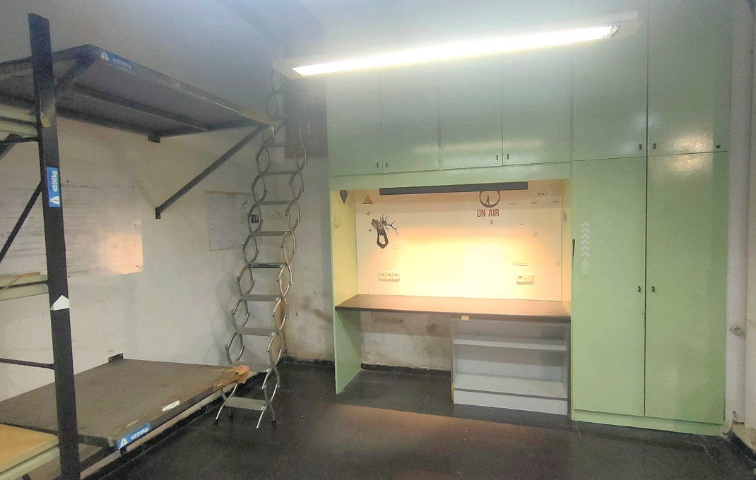 Venta - Local comercial -
Barcelona - Gràcia