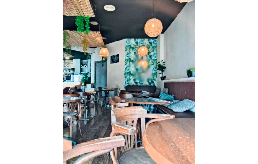 Traspaso - Bar-Cafeteria -
Pineda de Mar