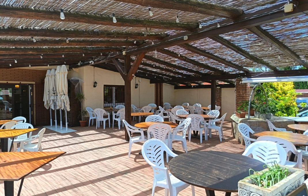 Traspaso - Restaurante -
Garriguella