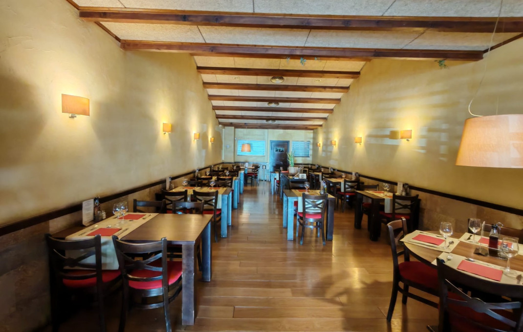 Traspaso - Restaurante -
Ripollet