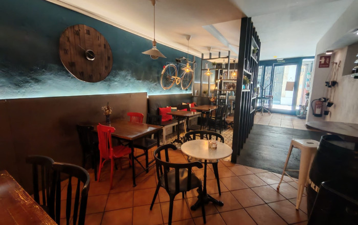 Traspaso - Bar-Cafeteria -
Vilafranca del Pened&egrave;s