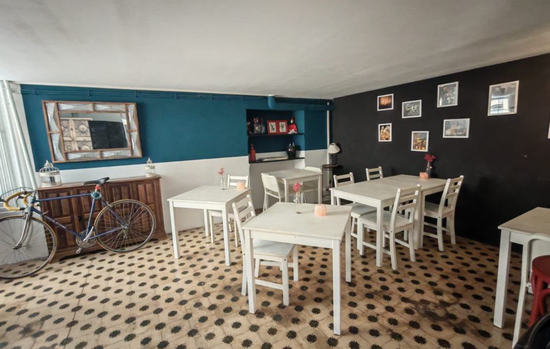 Traspaso - Bar-Cafeteria -
Vilafranca del Pened&egrave;s