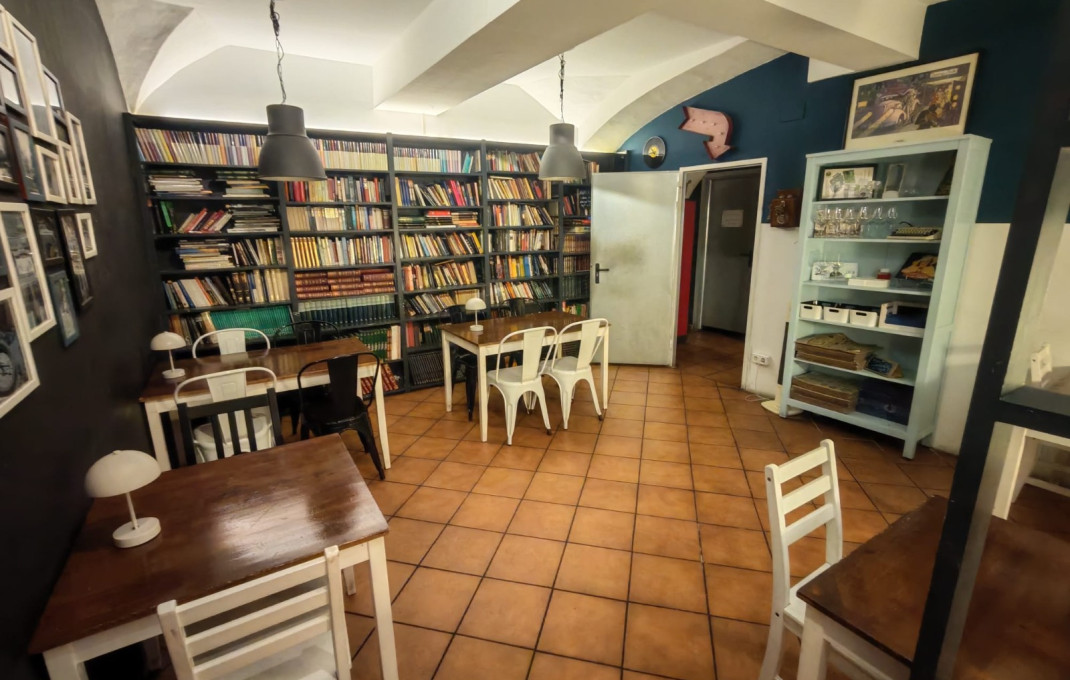 Traspaso - Bar-Cafeteria -
Vilafranca del Pened&egrave;s