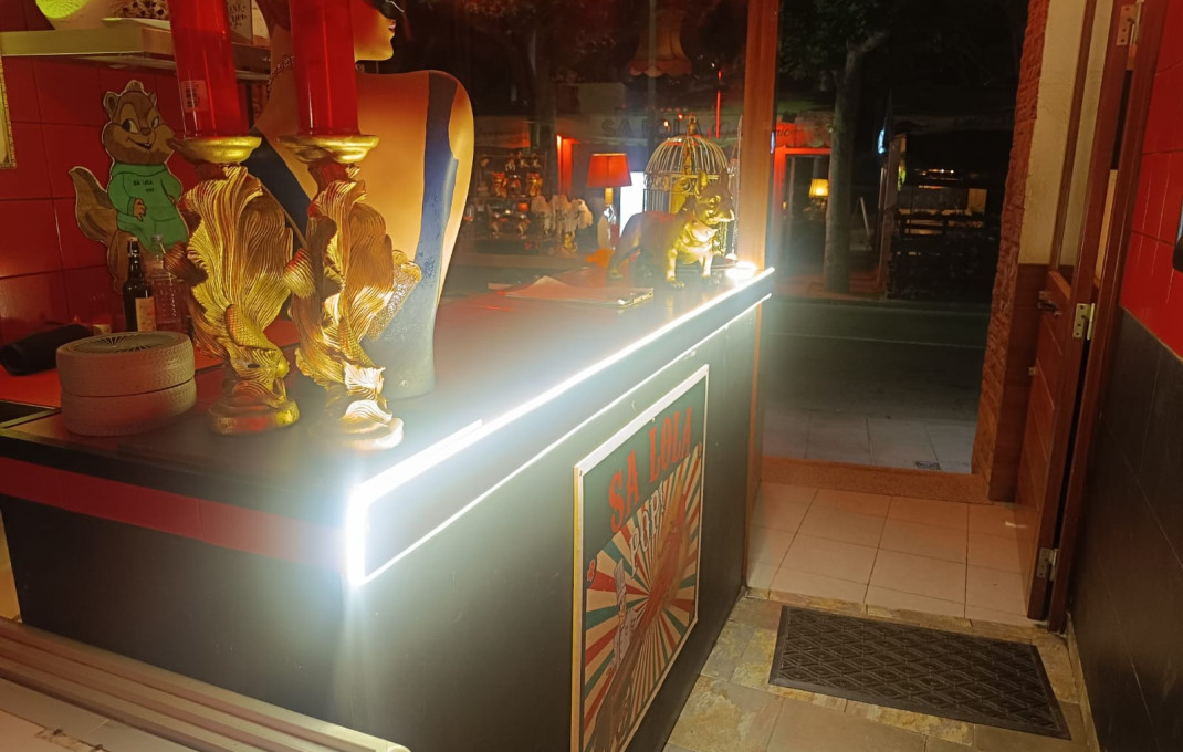 Traspaso - Restaurante -
Blanes
