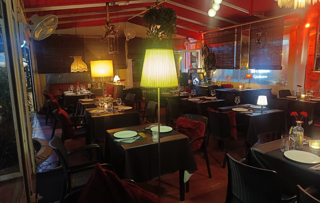 Traspaso - Restaurante -
Blanes