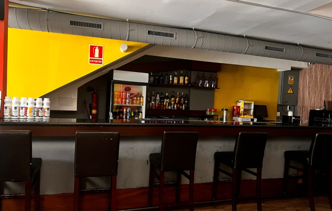Traspaso - Bar Copas Musical -
L'Hospitalet de Llobregat - Sant Josep