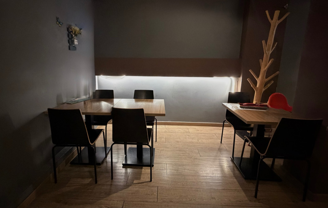 Traspaso - Restaurante -
Barcelona - Gràcia