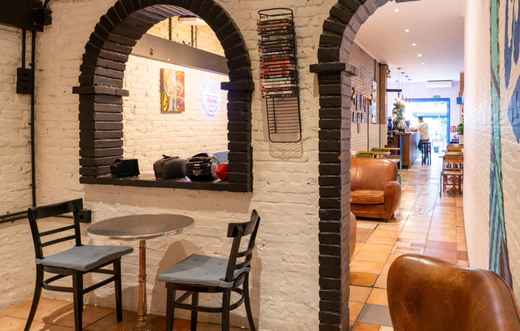 Transfert - Licencia C2 -
Barcelona - Poblenou