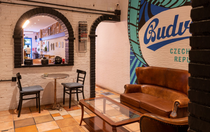 Transfert - Licencia C2 -
Barcelona - Poblenou