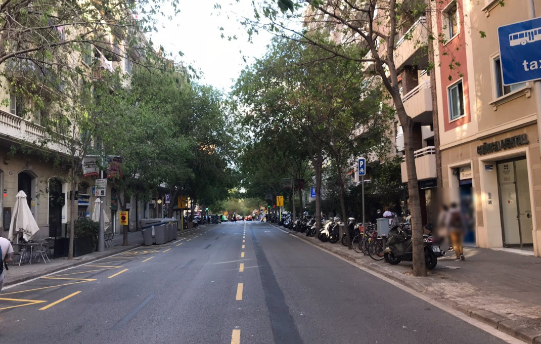 Venta - Piso -
Barcelona - Eixample