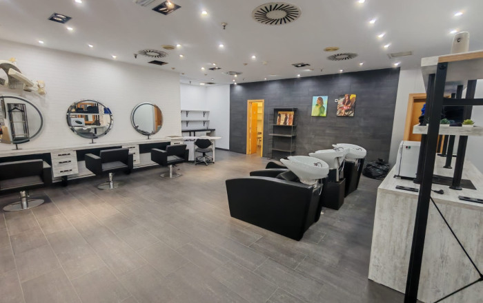 Traspaso - Peluquerias y Estetica -
Sabadell