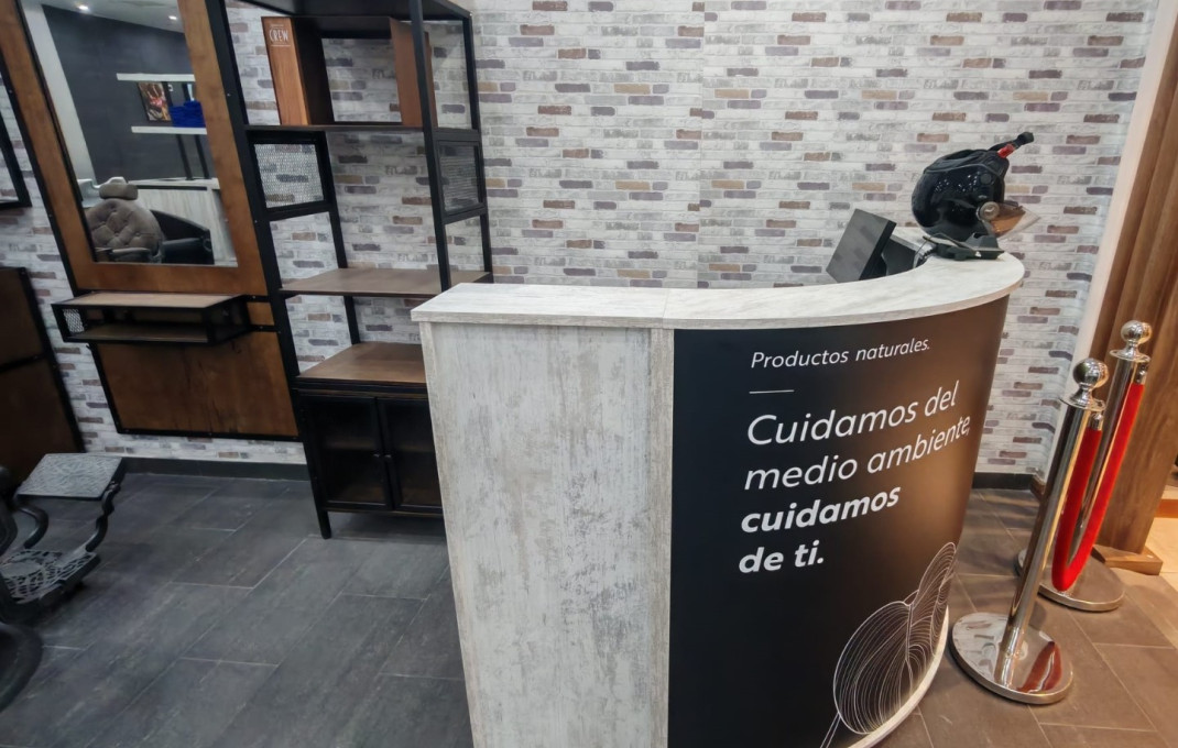 Traspaso - Peluquerias y Estetica -
Sabadell