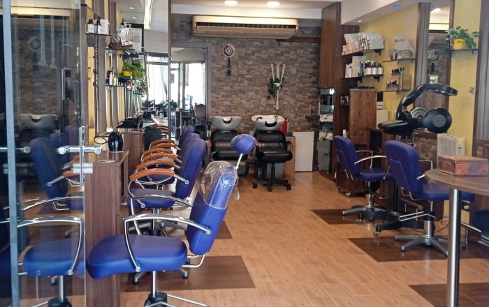 Traspaso - Peluquerias y Estetica -
Barcelona - Eixample